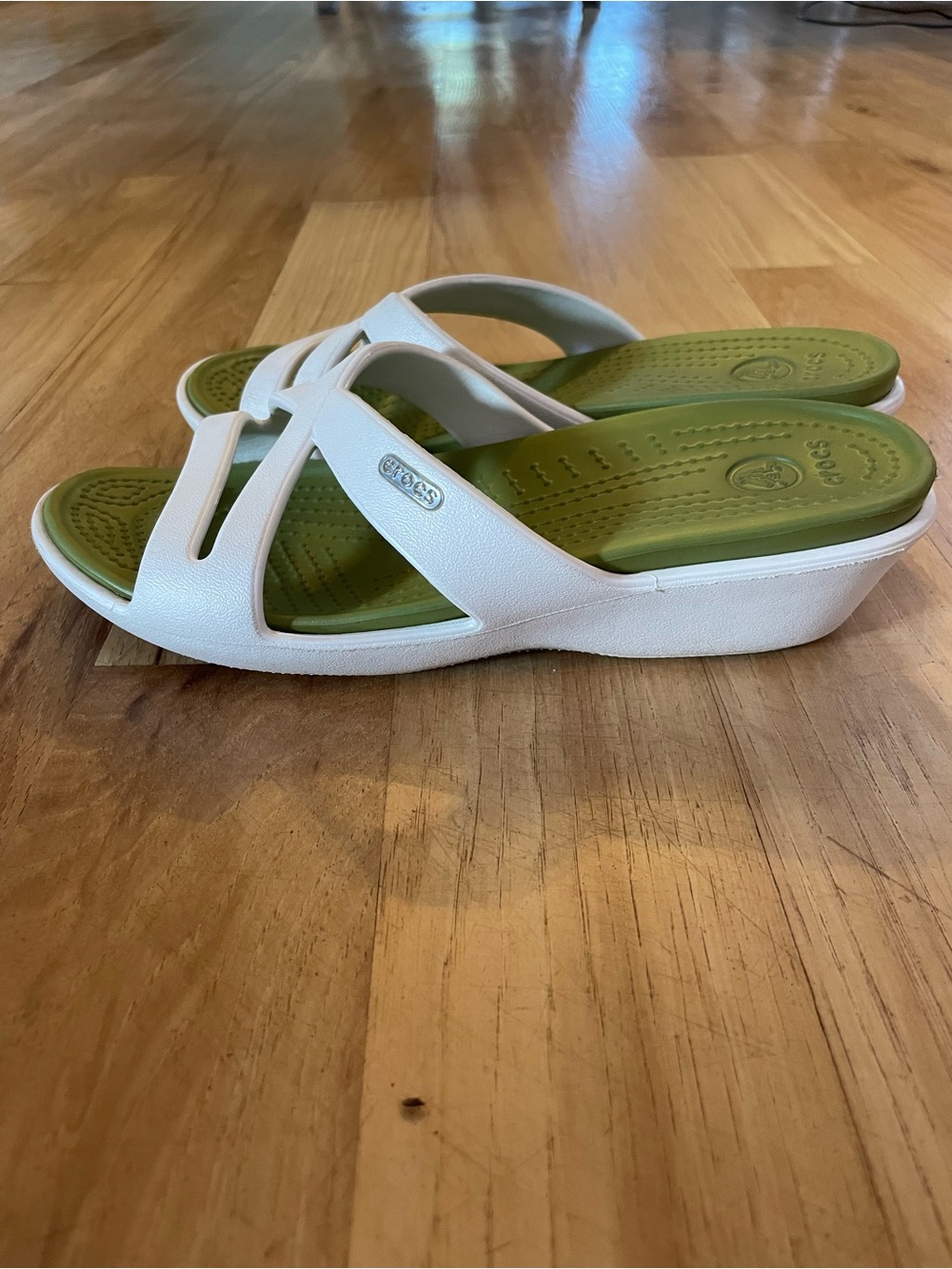 CROCS Patricia ll slip on wedge sandals size 7